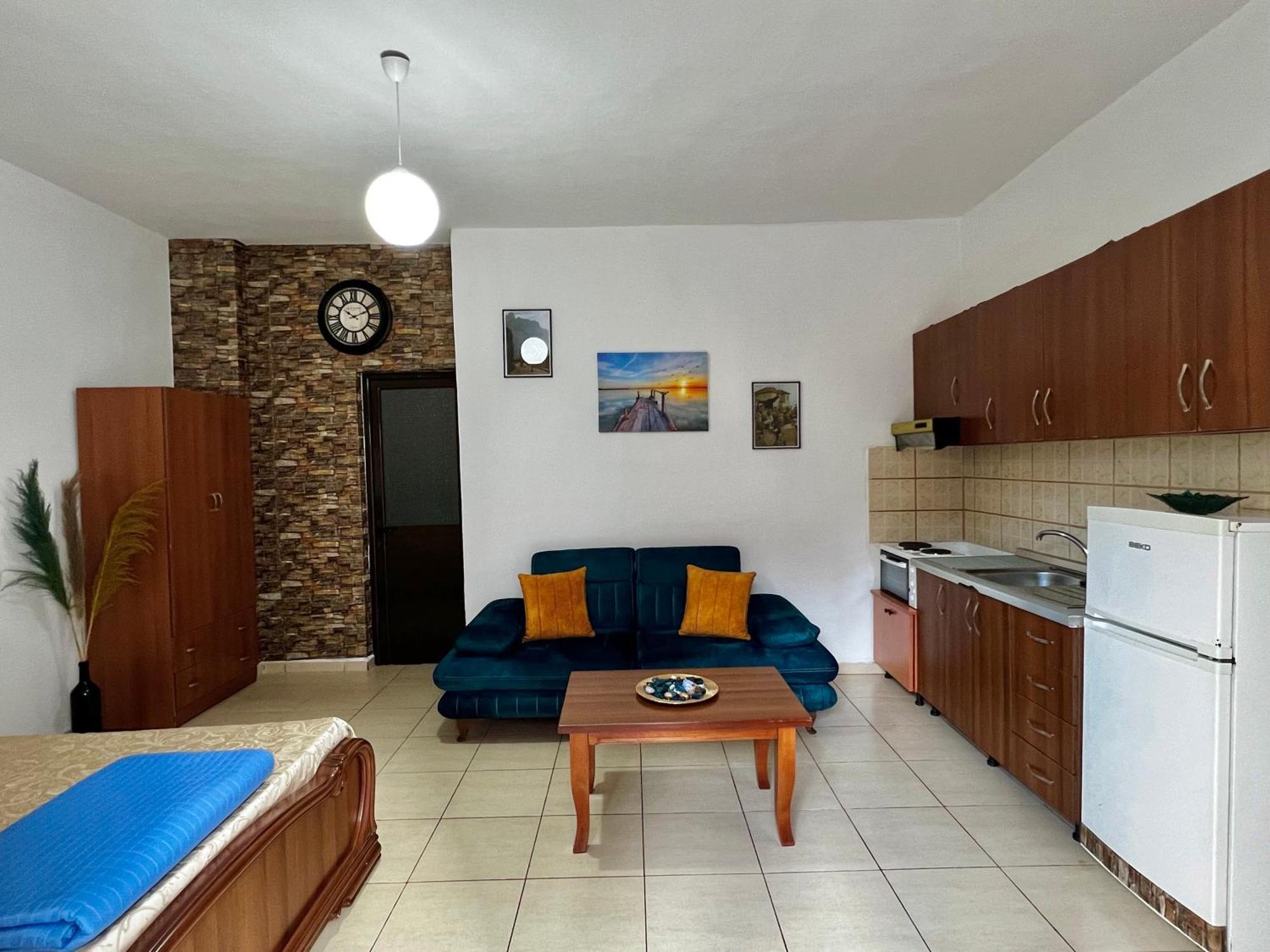Ar Apartments Tirana Buitenkant foto